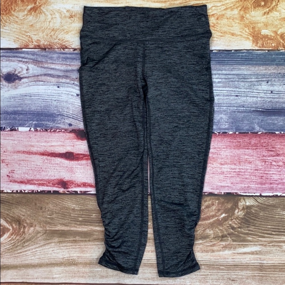 GAIAM Marled Gray Rouched Leg Cropped Leggings - Picture 10 of 16